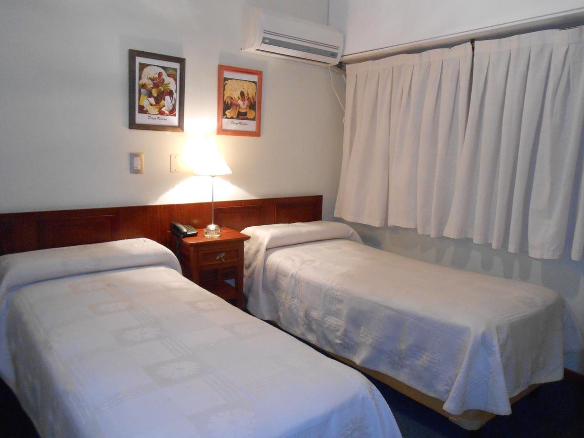 Hotel Monterrey Termas de Rio Hondo Bagian luar foto